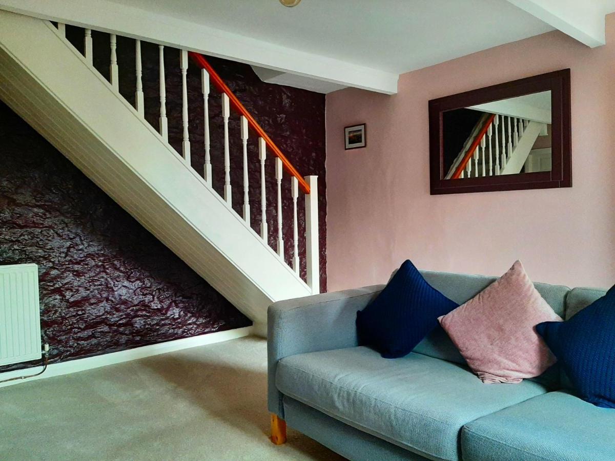 Market View Cottage, ไทดส์เวลล์ ภายนอก รูปภาพ